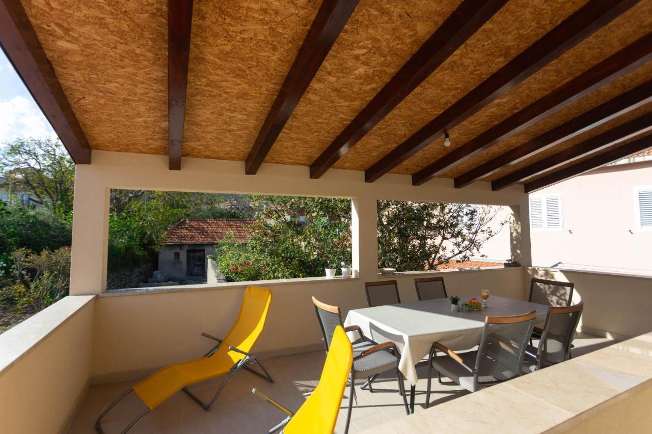 Apartman Marel Žrnovnica Exterior foto